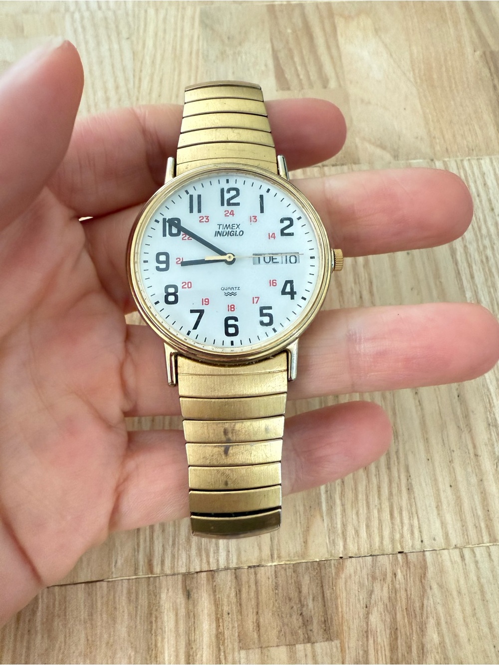 Timex men’s gold tone easy read expansion bracelet NEW BATTERY